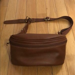 Vintage Coach belt bag/fanny pack, tan leather.